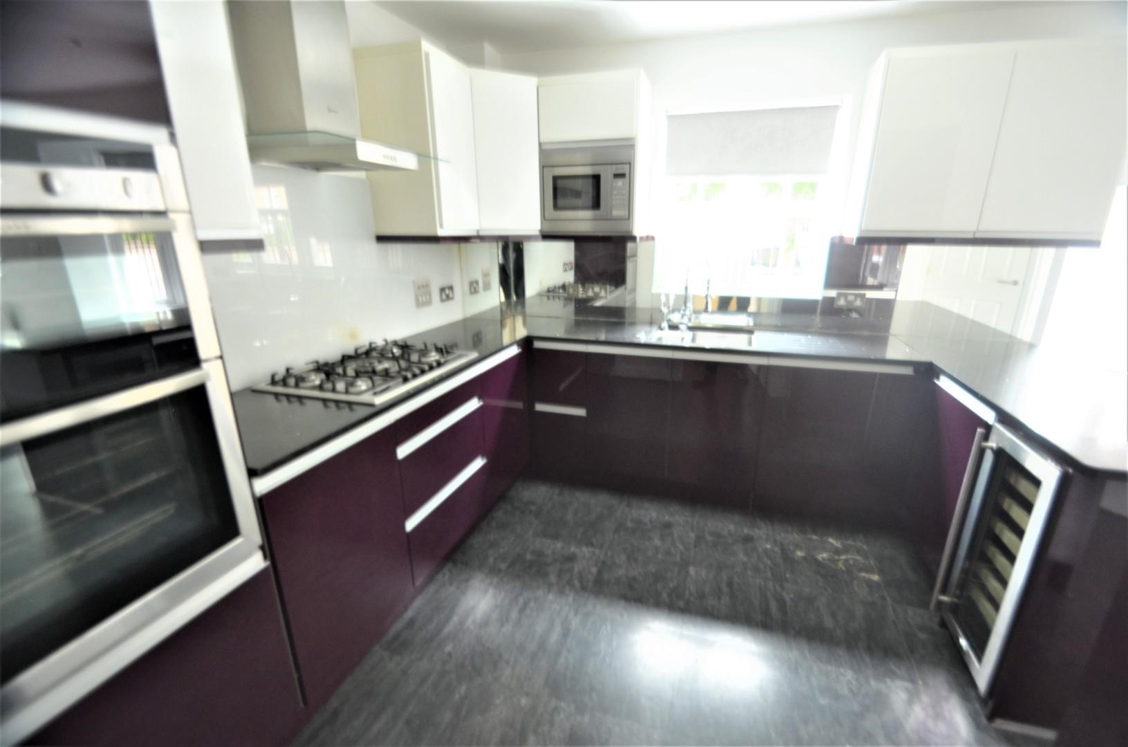 Kingsbridge Drive, London